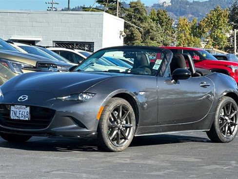 Used 2016 MAZDA MX-5 Miata Club image 8