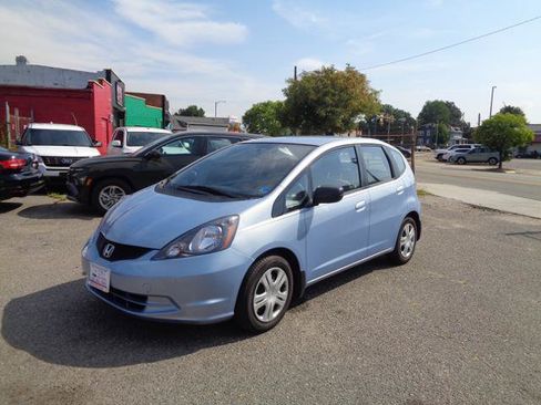 Used 2010 Honda Fit image 1