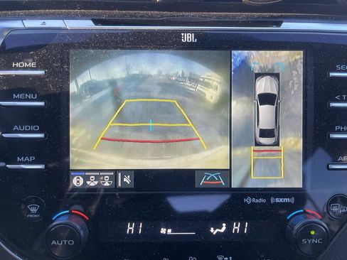 Used 2019 Toyota Camry XSE image 13