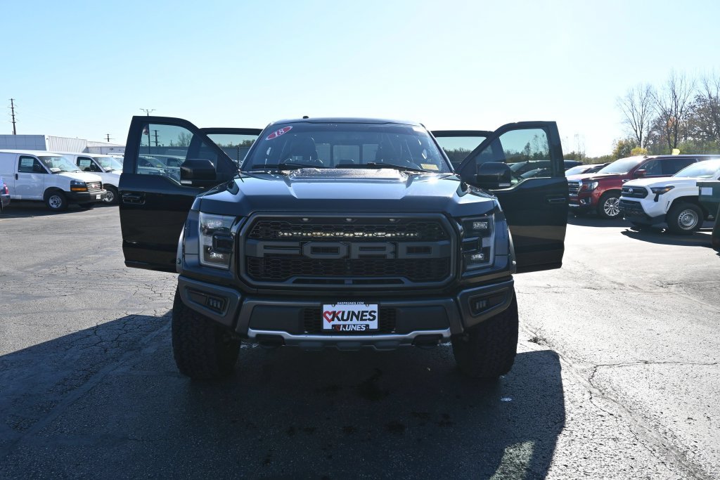 Used 2018 Ford F150 Raptor w/ Equipment Group 802A Luxury AWD/4WD image 50