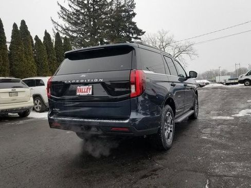 New 2026 Ford Expedition Active image 3