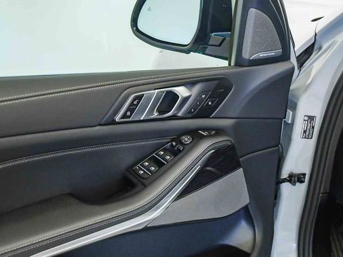Used 2026 BMW X5 sDrive40i w/ M Sport Package RWD image 26