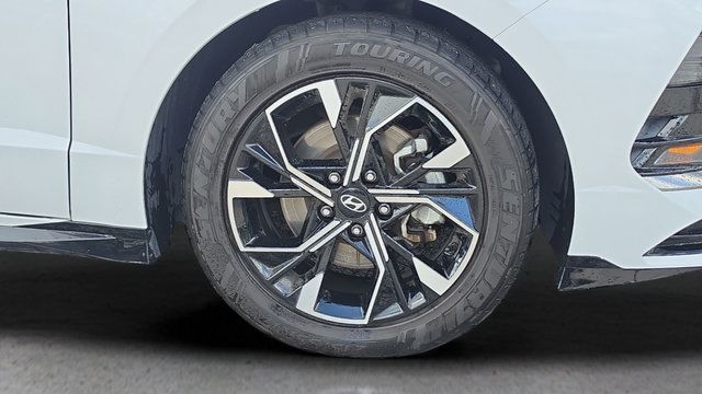 Used 2025 Hyundai Sonata SEL FWD image 17