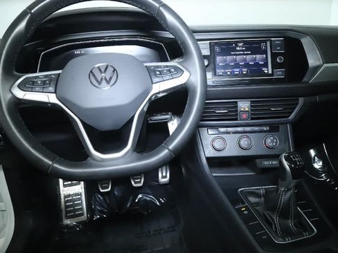 Certified 2024 Volkswagen Jetta Sport FWD image 27