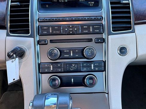 Used 2010 Ford Taurus Limited image 24