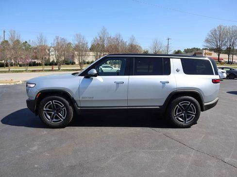 Used 2026 Rivian R1S Adventure image 8