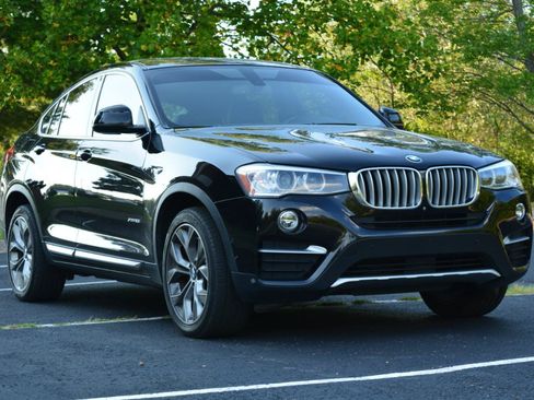 Used 2018 BMW X4 xDrive28i AWD/4WD image 3