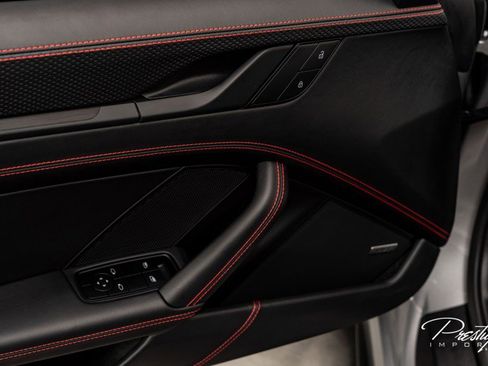 Used 2022 Porsche 911 GT3 image 24