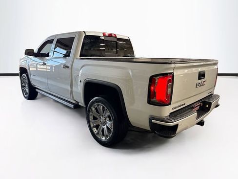 Used 2017 GMC Sierra 1500 Denali w/ Denali Ultimate Package image 8