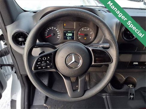 Used 2023 Mercedes-Benz Sprinter 3500 image 29