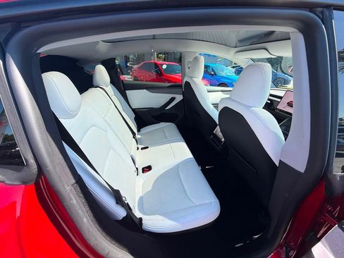 Used 2026 Tesla Model Y Long Range image 26