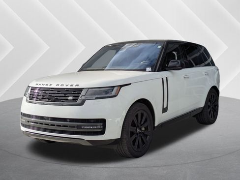 Used 2023 Land Rover Range Rover SE image 1