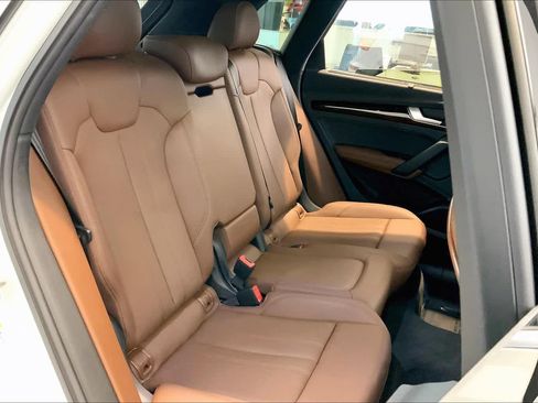 Used 2019 Audi Q5 2.0T Premium Plus w/ Premium Plus Package AWD/4WD image 20