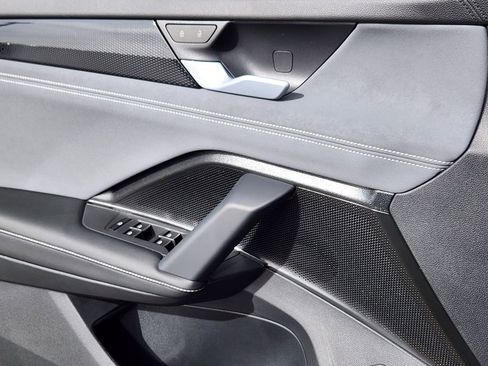 New 2026 Volkswagen Tiguan SE R-Line AWD/4WD image 13
