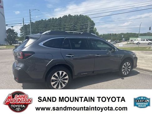 Used 2025 Subaru Outback Touring XT AWD/4WD image 3