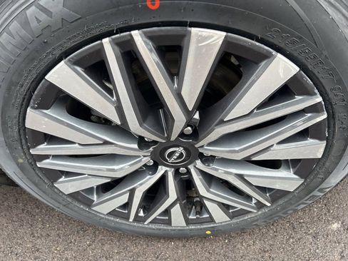 Certified 2024 Nissan Altima 2.5 SV image 40