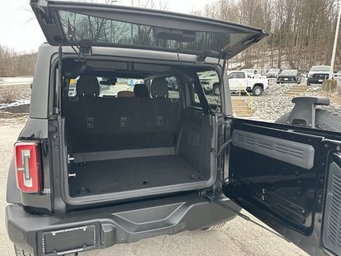 Used 2023 Ford Bronco Outer Banks image 11
