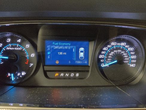 Used 2018 Ford Taurus SE image 23