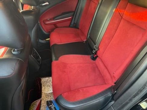 Used 2019 Dodge Charger Scat Pack w/ Dynamics Package image 9