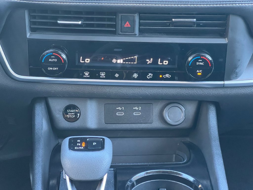 Certified 2024 Nissan Rogue SV FWD image 4