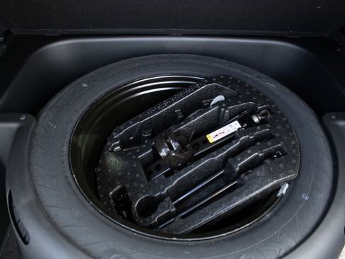 Used 2018 Jeep Grand Cherokee Trailhawk w/ Trailhawk Luxury Group image 27