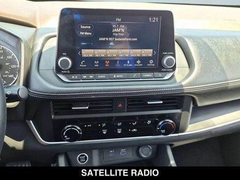 Used 2023 Nissan Rogue S FWD image 25
