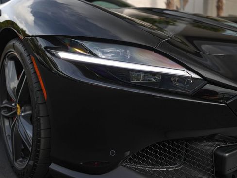 Certified 2022 Ferrari Roma image 12