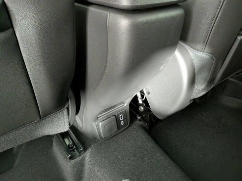 Used 2026 Chevrolet TrailBlazer RS w/ Convenience Package AWD/4WD image 31