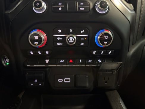 Used 2022 GMC Sierra 2500 AT4 w/ Gooseneck/5TH Wheel Package AWD/4WD image 13