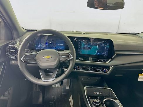 New 2026 Chevrolet Equinox LT w/ Convenience Package II image 22