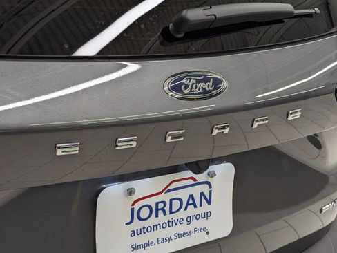 New 2026 Ford Escape ST-Line w/ Tech Pack #1 image 32