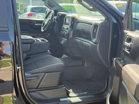 Used 2021 Chevrolet Silverado 1500 LT AWD/4WD image 17