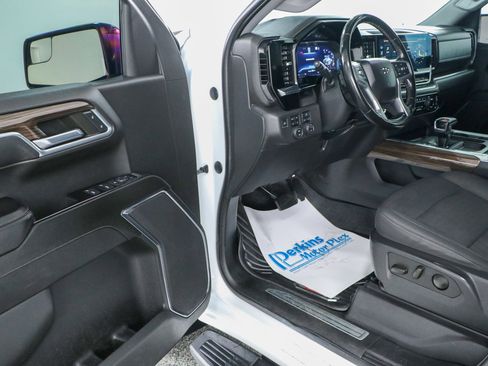 Used 2023 Chevrolet Silverado 1500 LT Trail Boss w/ Protection Package image 3