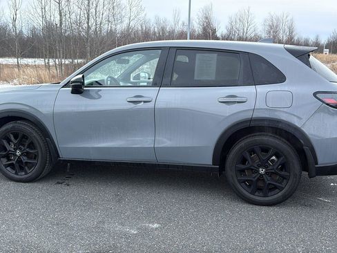 Used 2024 Honda HR-V Sport image 11