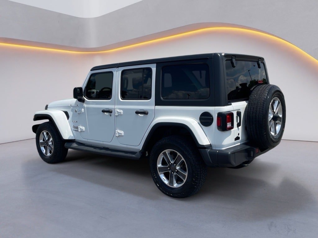 Used 2018 Jeep Wrangler Unlimited Sahara AWD/4WD image 5
