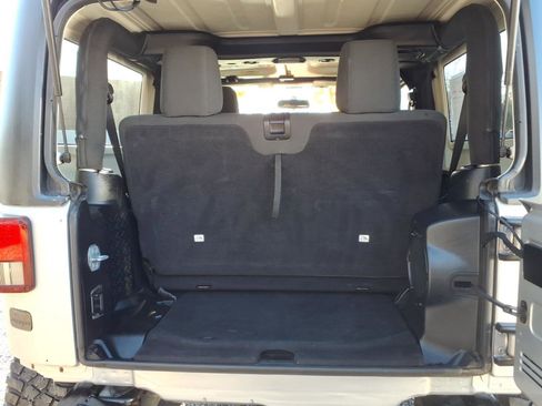 Used 2012 Jeep Wrangler Sahara w/ Dual Top Group image 10