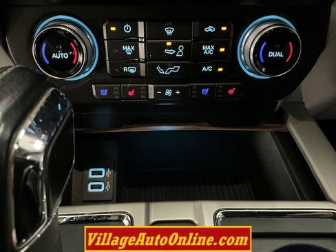 Used 2017 Ford F150 Lariat w/ Equipment Group 502A Luxury image 27