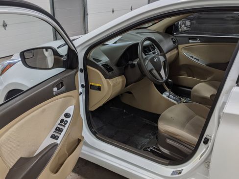 Used 2014 Hyundai Accent GLS image 4