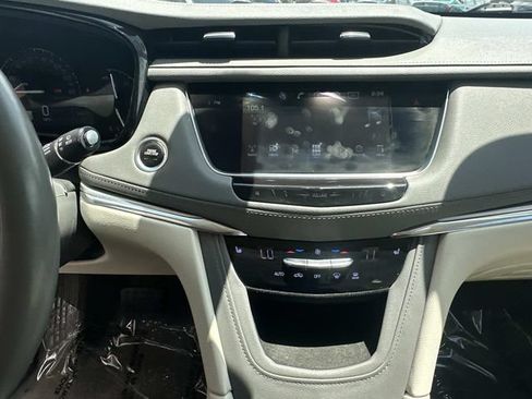 Used 2019 Cadillac XT5 Luxury AWD/4WD image 19