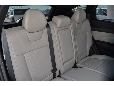 New 2026 Hyundai Tucson Limited image 37