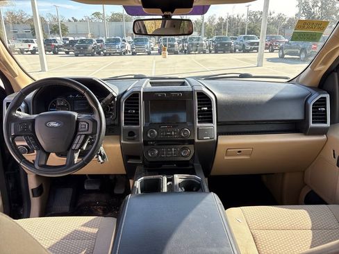 Used 2017 Ford F150 XLT w/ Equipment Group 301A Mid image 8