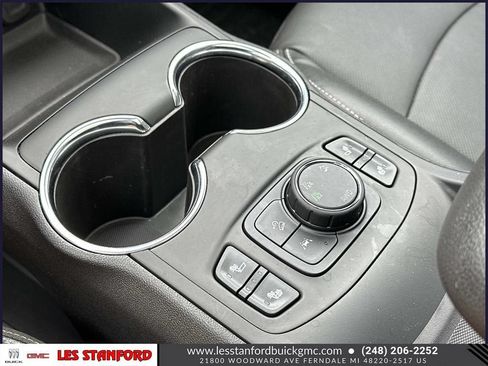 Used 2024 GMC Terrain SLT w/ LPO, Floor Liner Package AWD/4WD image 33
