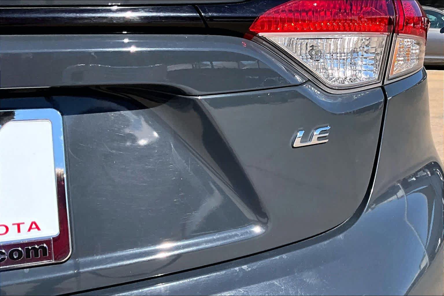 Used 2025 Toyota Corolla LE FWD image 10