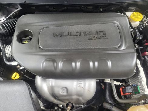 Used 2020 Jeep Cherokee Latitude FWD image 30