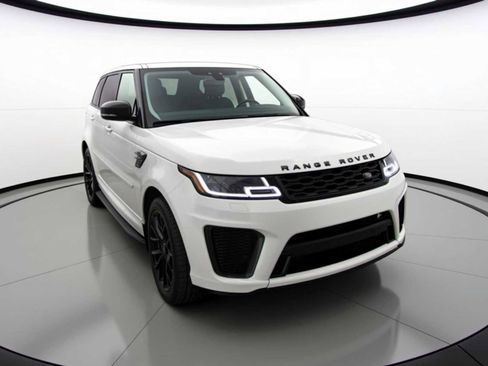 Used 2020 Land Rover Range Rover Sport SVR image 3