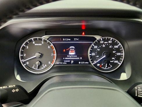 Used 2025 Nissan Rogue SV w/ SV Premium Package FWD image 16