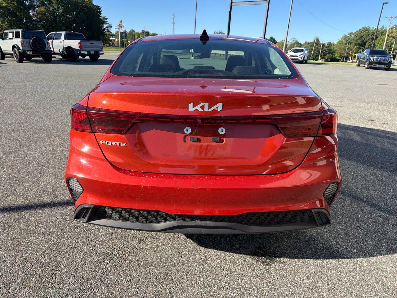 Used 2024 Kia Forte LXS FWD image 8