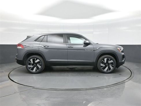 New 2026 Volkswagen Atlas Cross Sport SE image 8