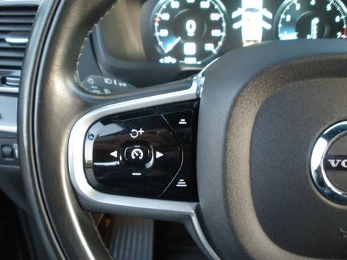 Used 2018 Volvo XC90 T6 Momentum w/ Convenience Package image 40