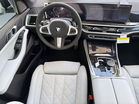 New 2026 BMW X5 xDrive40i w/ M Sport Package AWD/4WD image 28